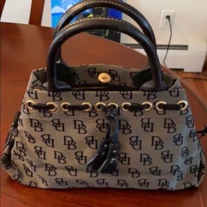 Dooney & Bourke Bag